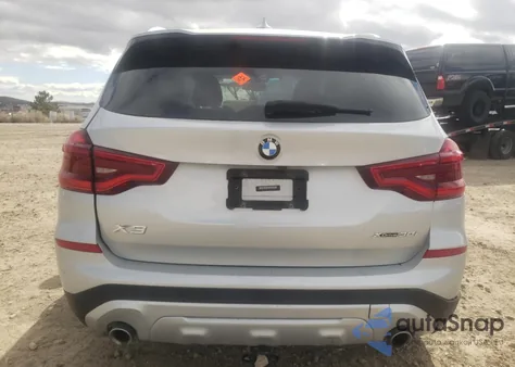 2021 BMW X3 xDrive30I z USA, uszkodzony, nr VIN 5UXTY5C01M9F13677